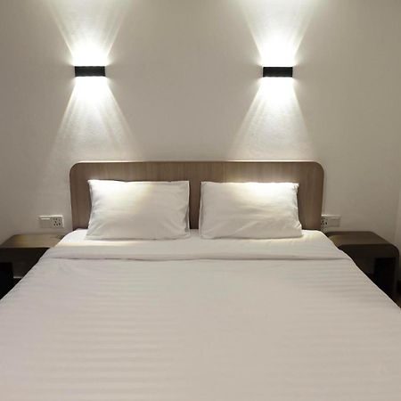 U-Thong Hotel بيتسانولوك المظهر الخارجي الصورة
