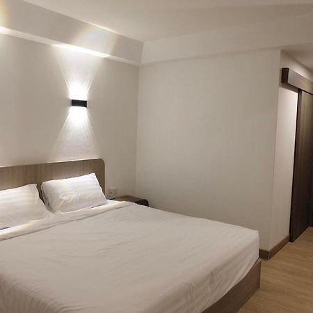U-Thong Hotel بيتسانولوك المظهر الخارجي الصورة